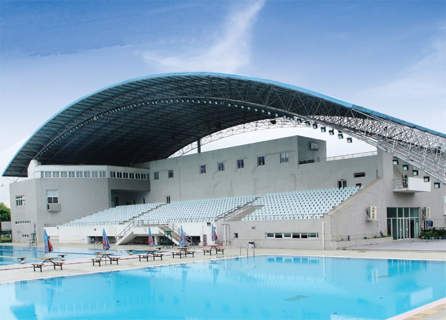 锡林格勒盟游泳馆网架